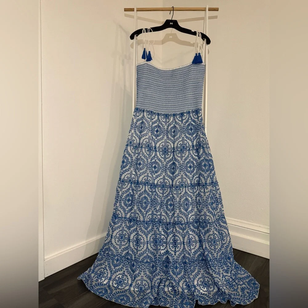 Alice + Olivia Sky Blue and White Maxi Dress - Picture 5 of 8